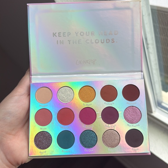 ColourPop chasing rainbows palette 🌈 - Picture 10 of 12